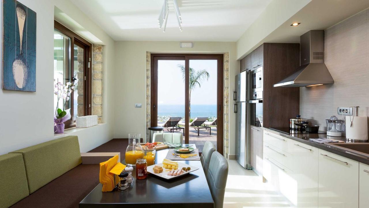 Villa Emilia I Luxury, Amazing Seaview, Next To The Town Kíssamos Екстериор снимка