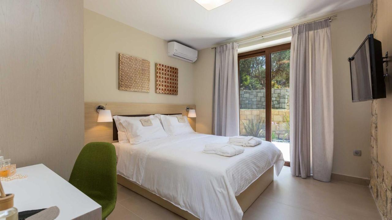 Villa Emilia I Luxury, Amazing Seaview, Next To The Town Kíssamos Екстериор снимка